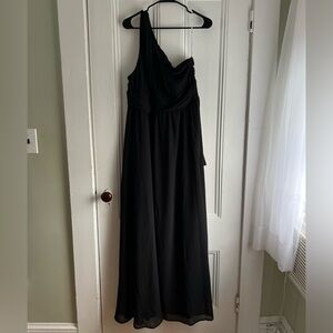 Women’s Lulu’s One shoulder maxi black dress